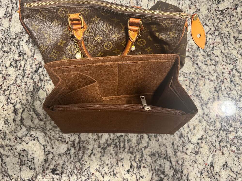 Louis Vuitton Speedy 30 Monogram Handbag Authentic w/ Legit App COA Charm - Picture 9 of 16